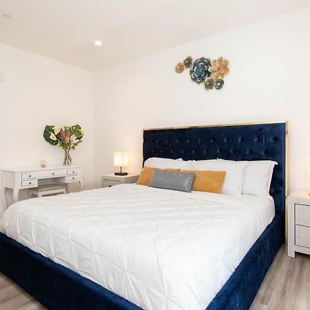 Regency Modern Apartments Glendale Bagian luar foto