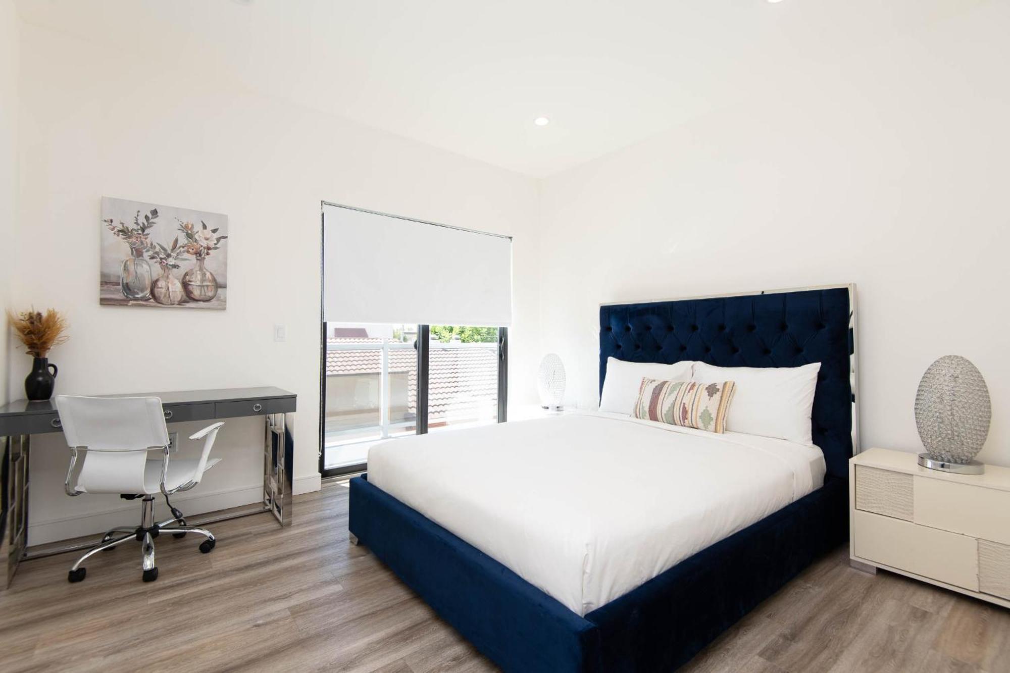 Regency Modern Apartments Glendale Bagian luar foto